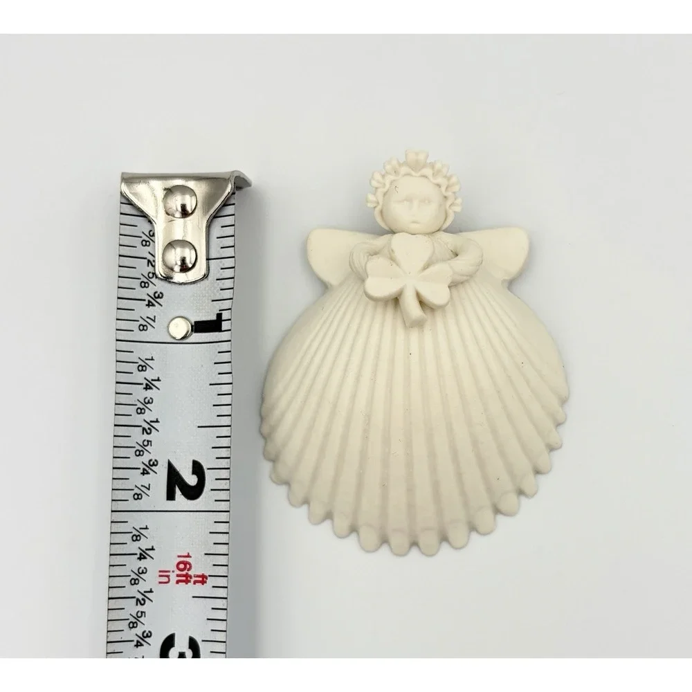 Margaret Furlong Bisque Porcelain Miniature Angel Shamrock Ornament 1998 USA VTG